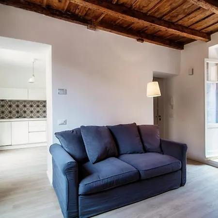 Apartment Silvia House - The House Of Travelers *